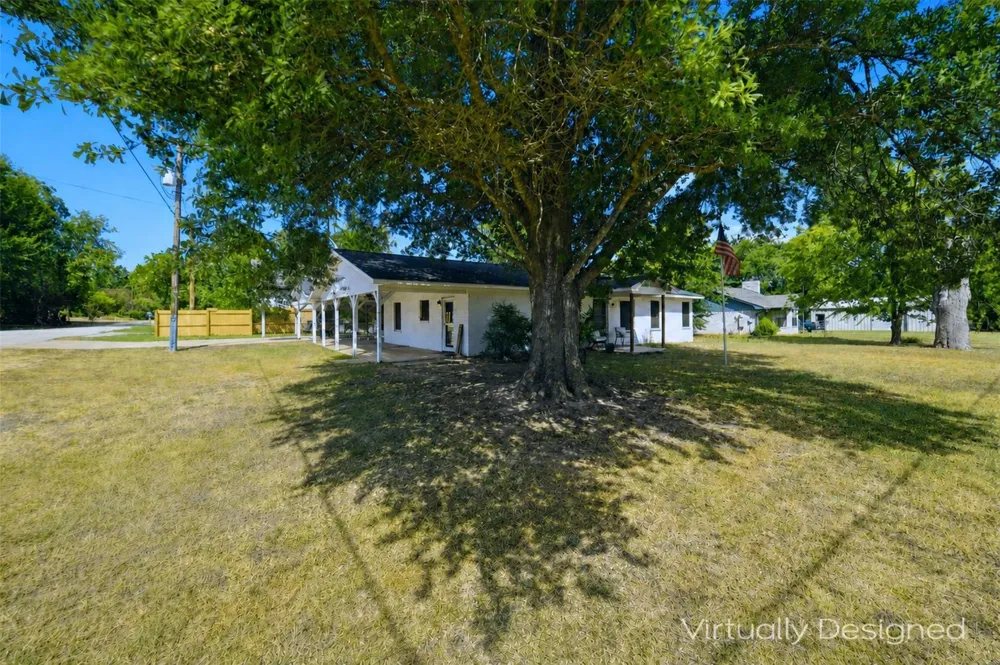 700 Owensville Street Franklin, TX 77856