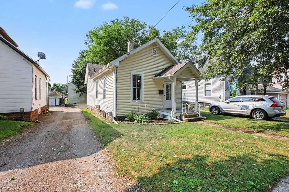 527 Webb Street Jackson, MI 49202