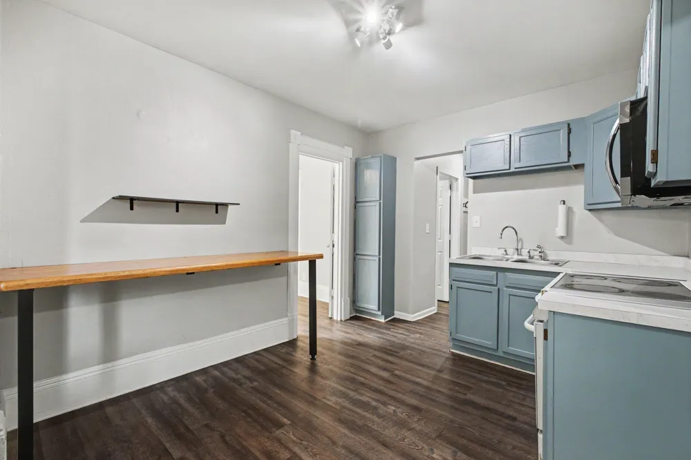 527 Webb Street Jackson, MI 49202