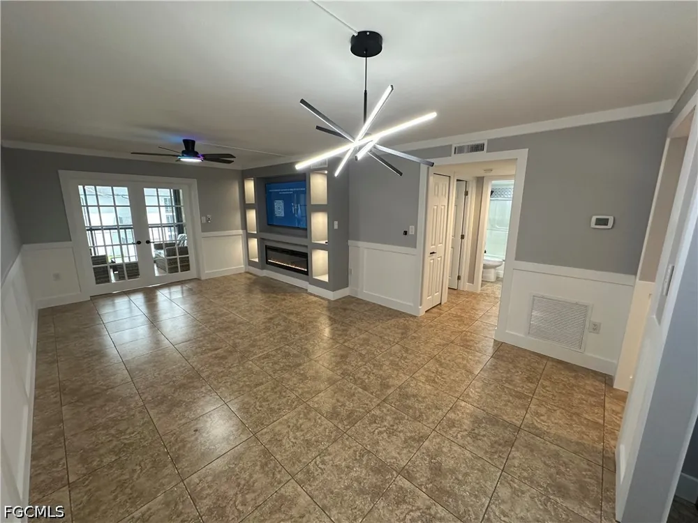 Collier Avenue E #316 Fort Myers, FL 33901