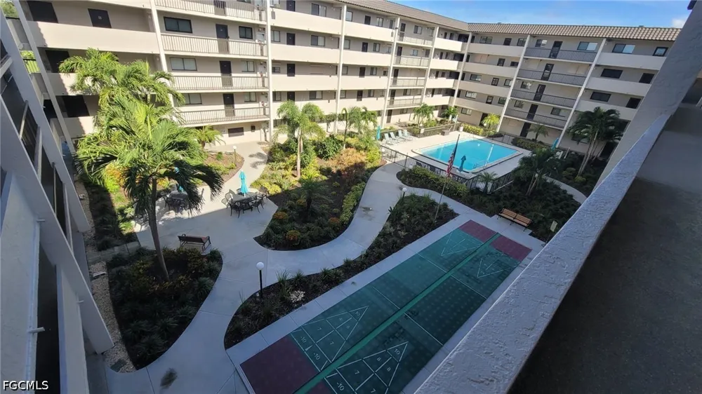 Collier Avenue E #316 Fort Myers, FL 33901