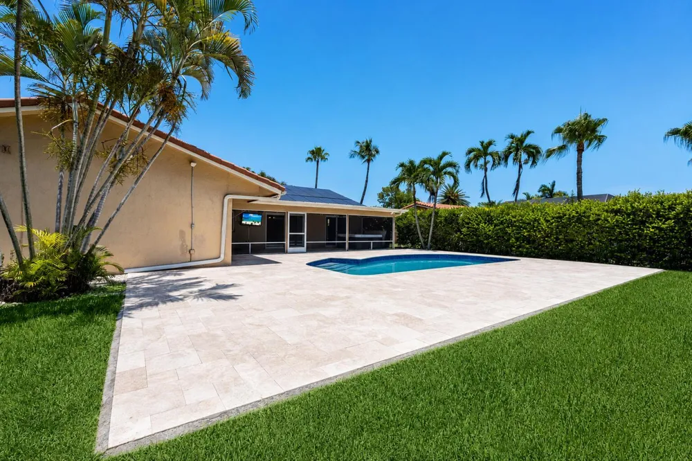 10380 NW 39TH Manor Coral Springs, FL 33065