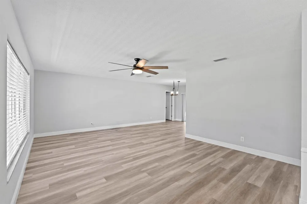 10380 NW 39TH Manor Coral Springs, FL 33065