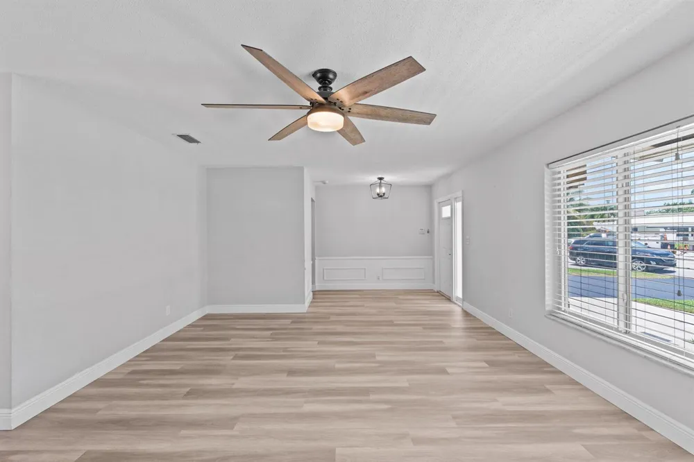 10380 NW 39TH Manor Coral Springs, FL 33065