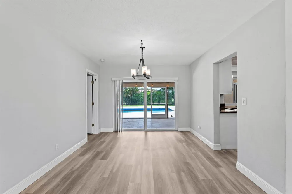 10380 NW 39TH Manor Coral Springs, FL 33065
