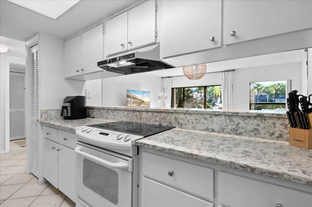 11863 Wimbledon Circle #446 Wellington, FL 33414