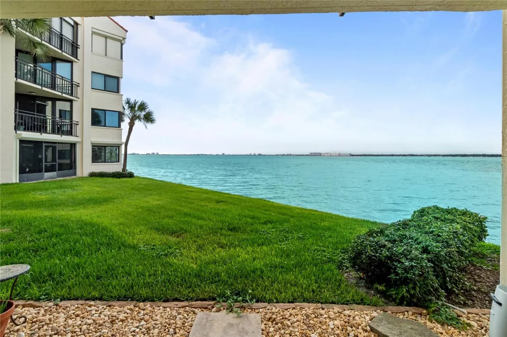 5505 LA PUERTA DEL SOL BOULEVARD S #126 St Petersburg, FL 33715