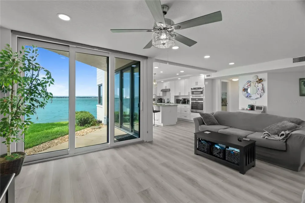 5505 LA PUERTA DEL SOL BOULEVARD S #126 St Petersburg, FL 33715