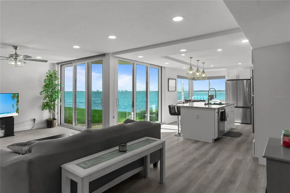 5505 LA PUERTA DEL SOL BOULEVARD S #126 St Petersburg, FL 33715