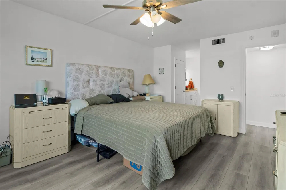 5505 LA PUERTA DEL SOL BOULEVARD S #126 St Petersburg, FL 33715