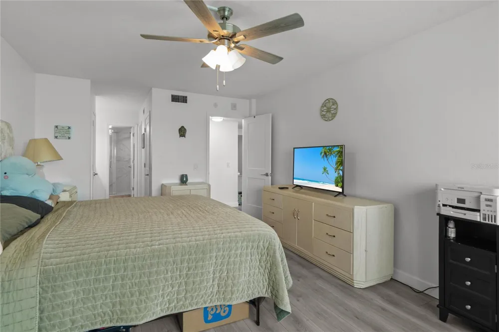 5505 LA PUERTA DEL SOL BOULEVARD S #126 St Petersburg, FL 33715