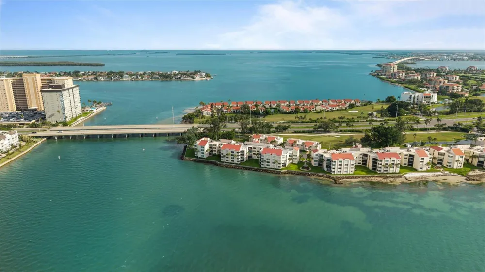 5505 LA PUERTA DEL SOL BOULEVARD S #126 St Petersburg, FL 33715