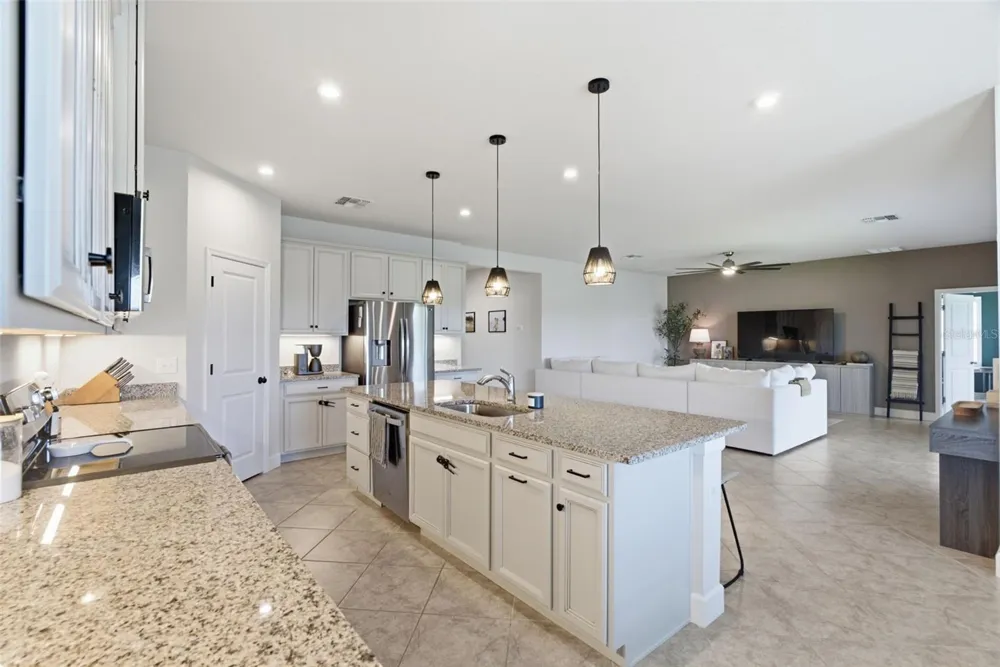 6413 114TH AVENUE E Parrish, FL 34219