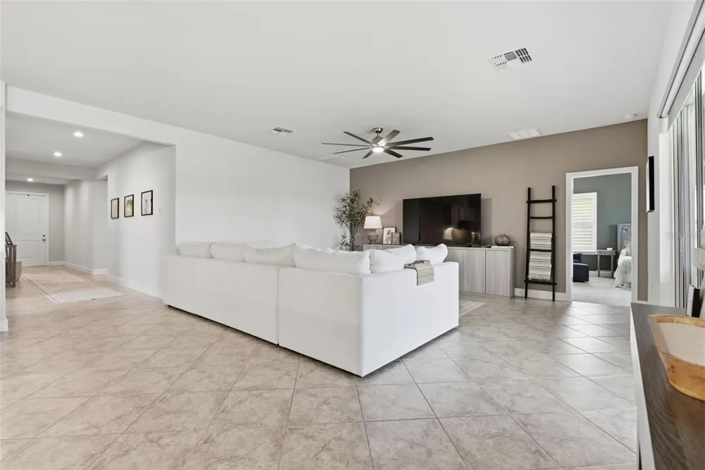 6413 114TH AVENUE E Parrish, FL 34219