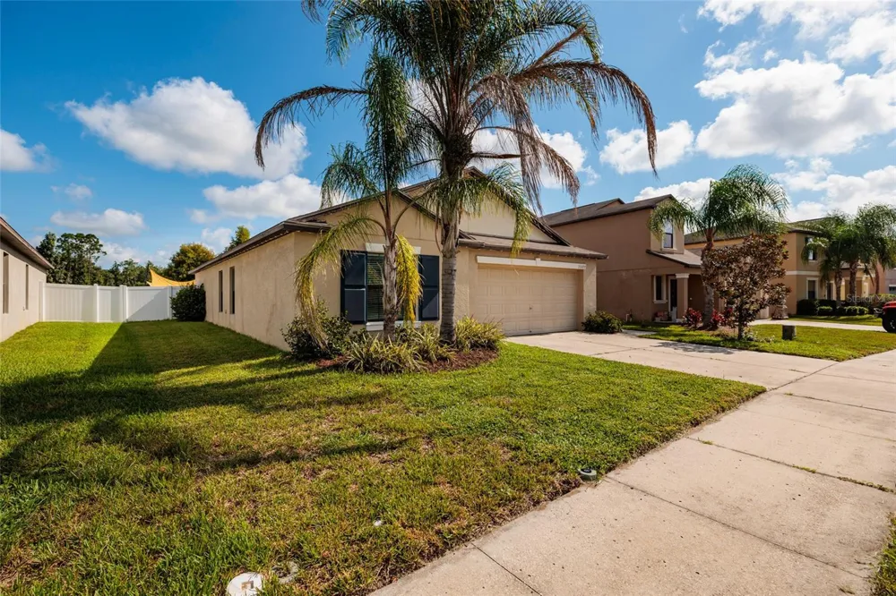 36077 STABLE WILK AVENUE Zephyrhills, FL 33541