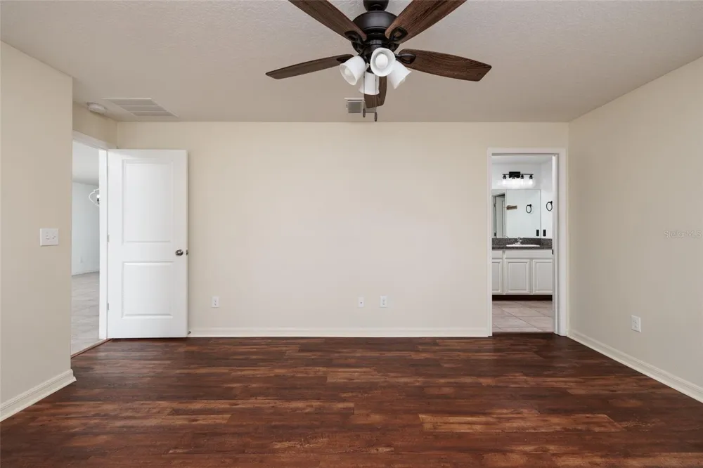 36077 STABLE WILK AVENUE Zephyrhills, FL 33541