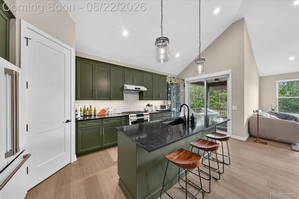 2020 Breckenridge Court Rochester Hills City, MI 48307
