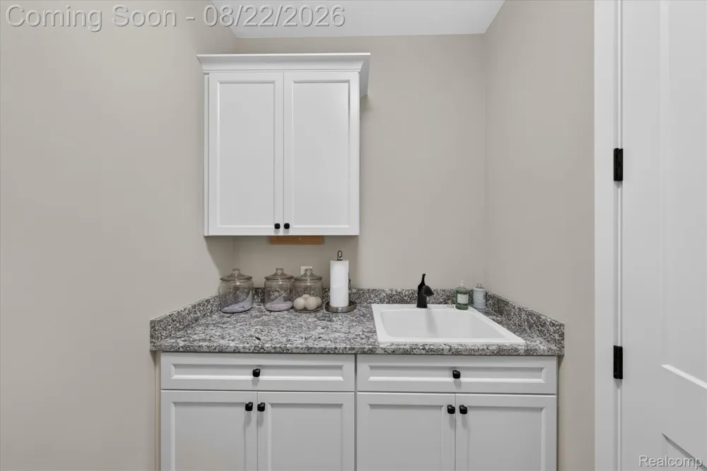 2020 Breckenridge Court Rochester Hills City, MI 48307