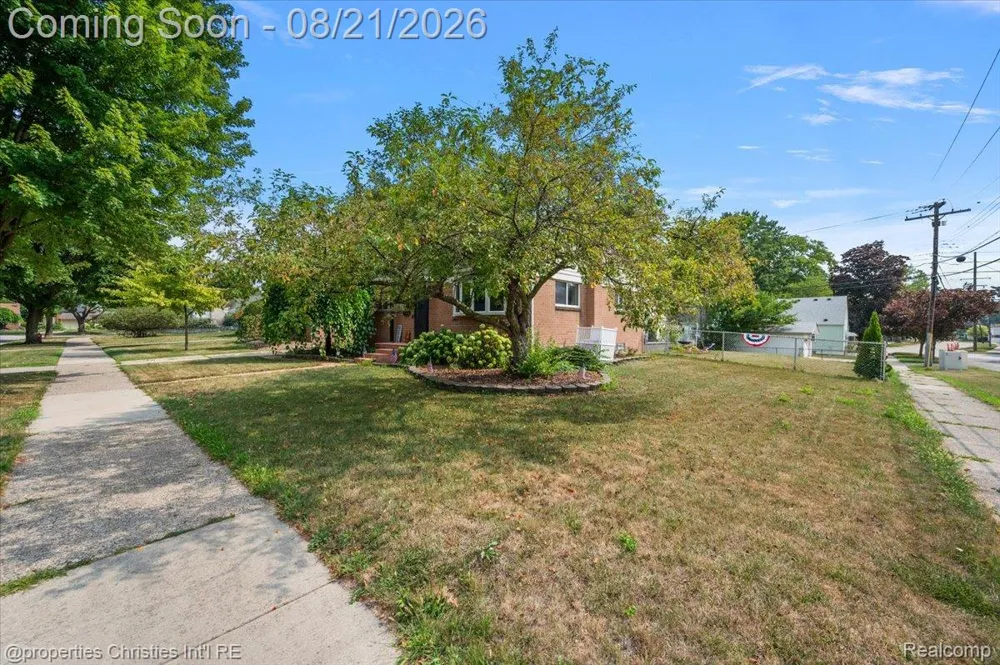 1410 Stephen Avenue Clawson City, MI 48017