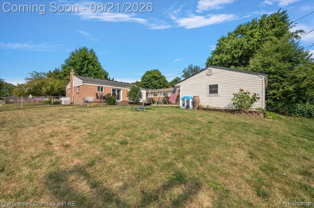 1410 Stephen Avenue Clawson City, MI 48017