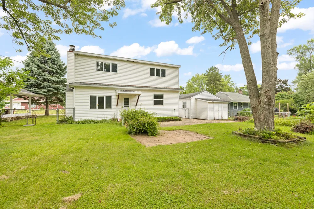 402 Seneca Street Tecumseh City, MI 49286