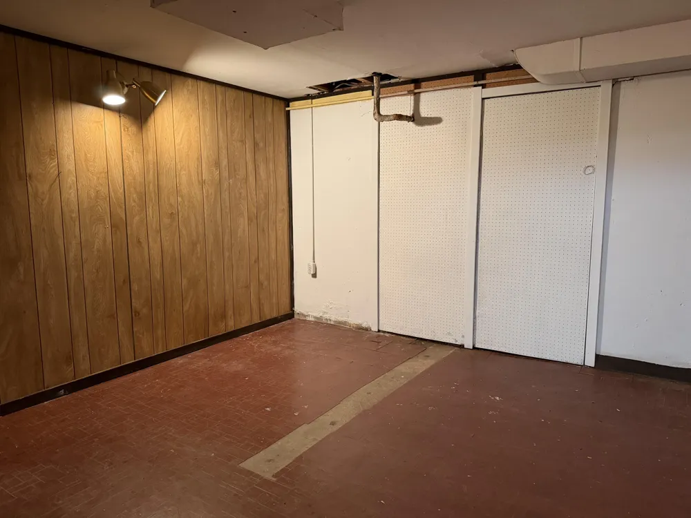 402 Seneca Street Tecumseh City, MI 49286
