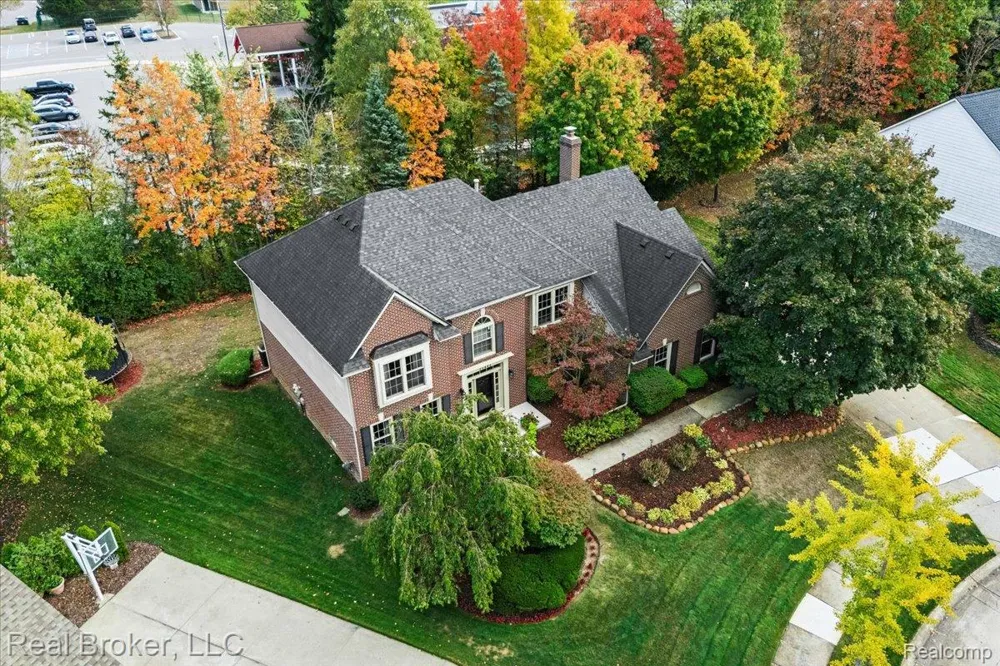 25882 Venetian Court Novi City, MI 48374