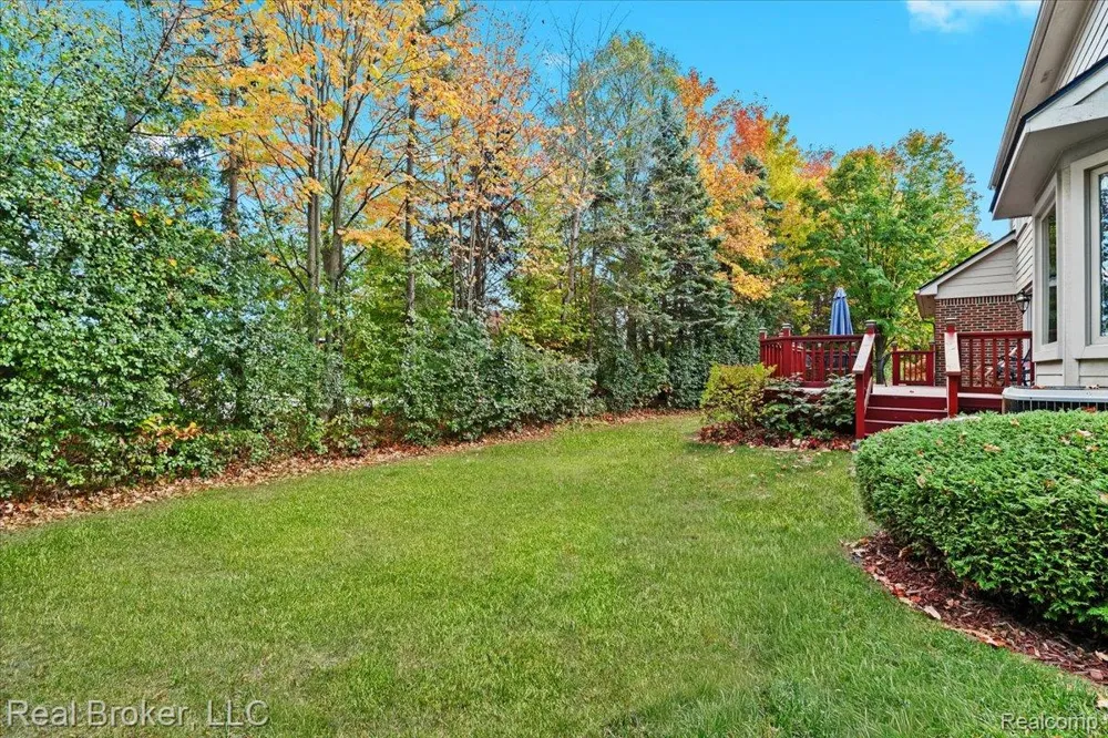 25882 Venetian Court Novi City, MI 48374