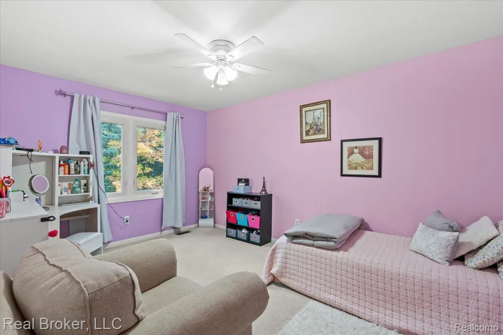 25882 Venetian Court Novi City, MI 48374