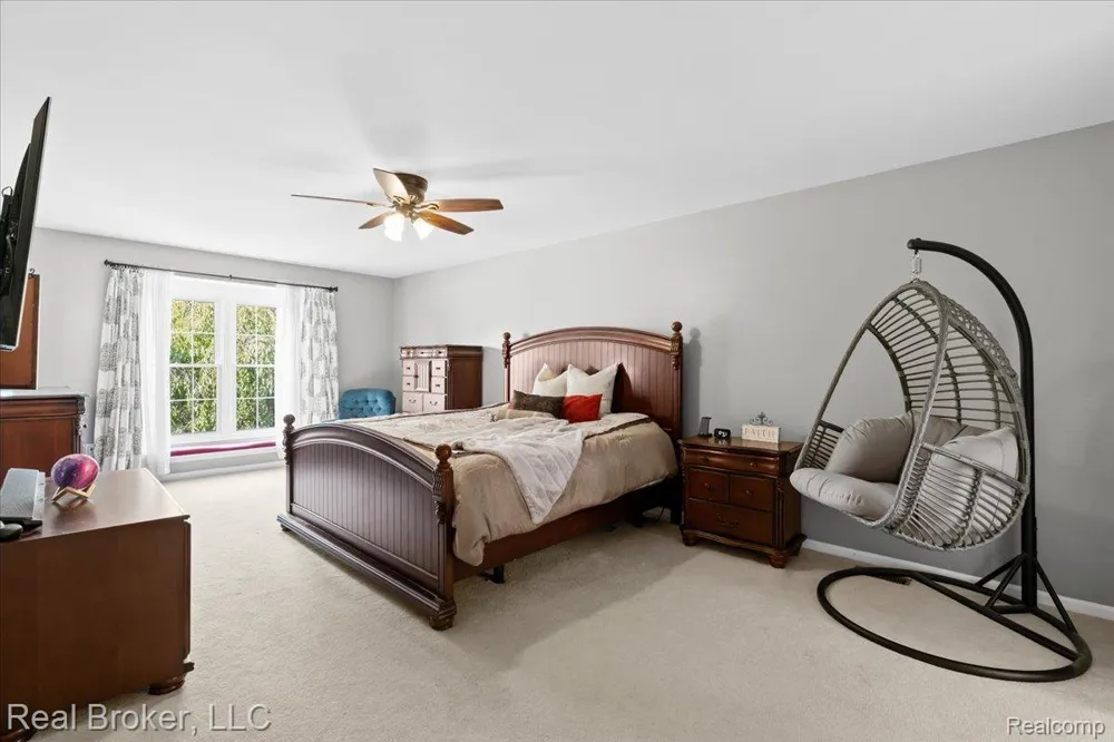 25882 Venetian Court Novi City, MI 48374