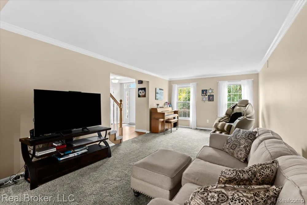 25882 Venetian Court Novi City, MI 48374