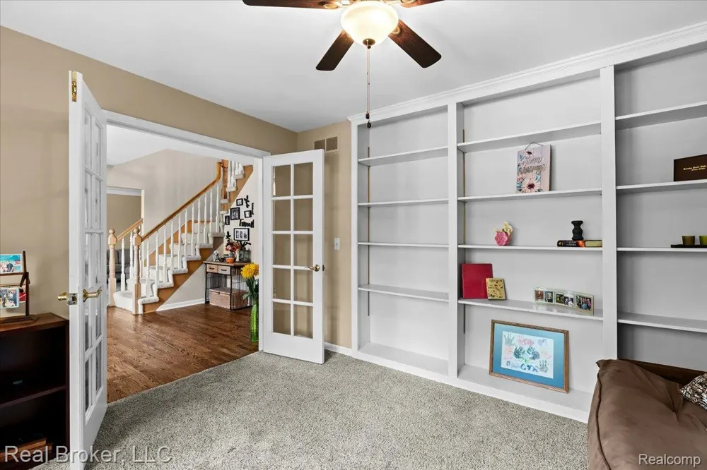 25882 Venetian Court Novi City, MI 48374