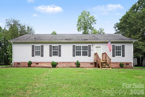 303 Hardin Circle