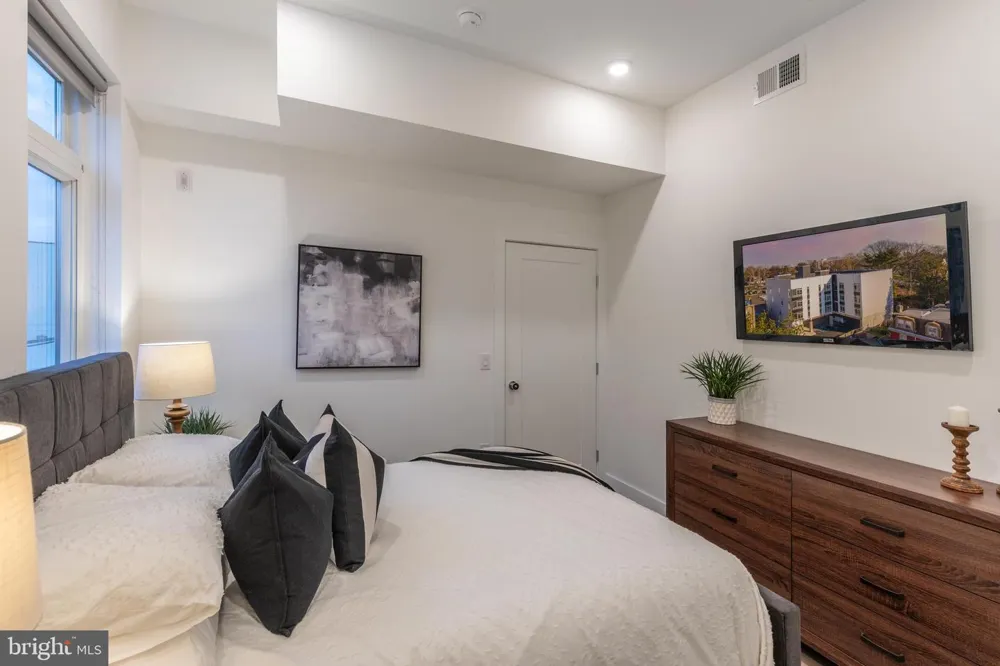 5545 PULASKI AVENUE #104 Philadelphia, PA 19144