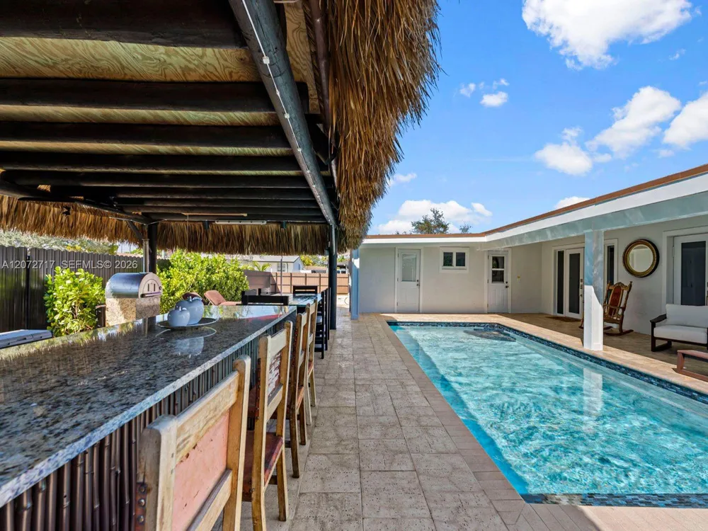 19800 Eagle Nest Rd Cutler Bay, FL 33157