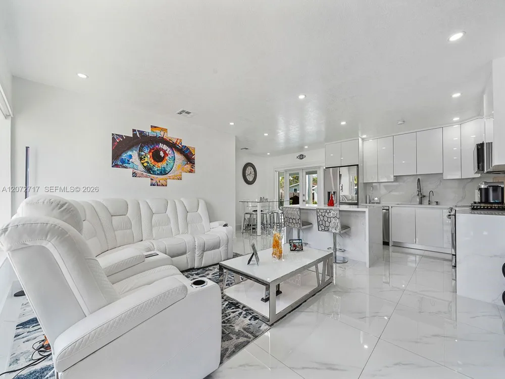 19800 Eagle Nest Rd Cutler Bay, FL 33157