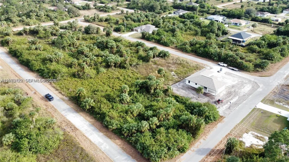 728 Cahn St E Lehigh Acres, FL 33974