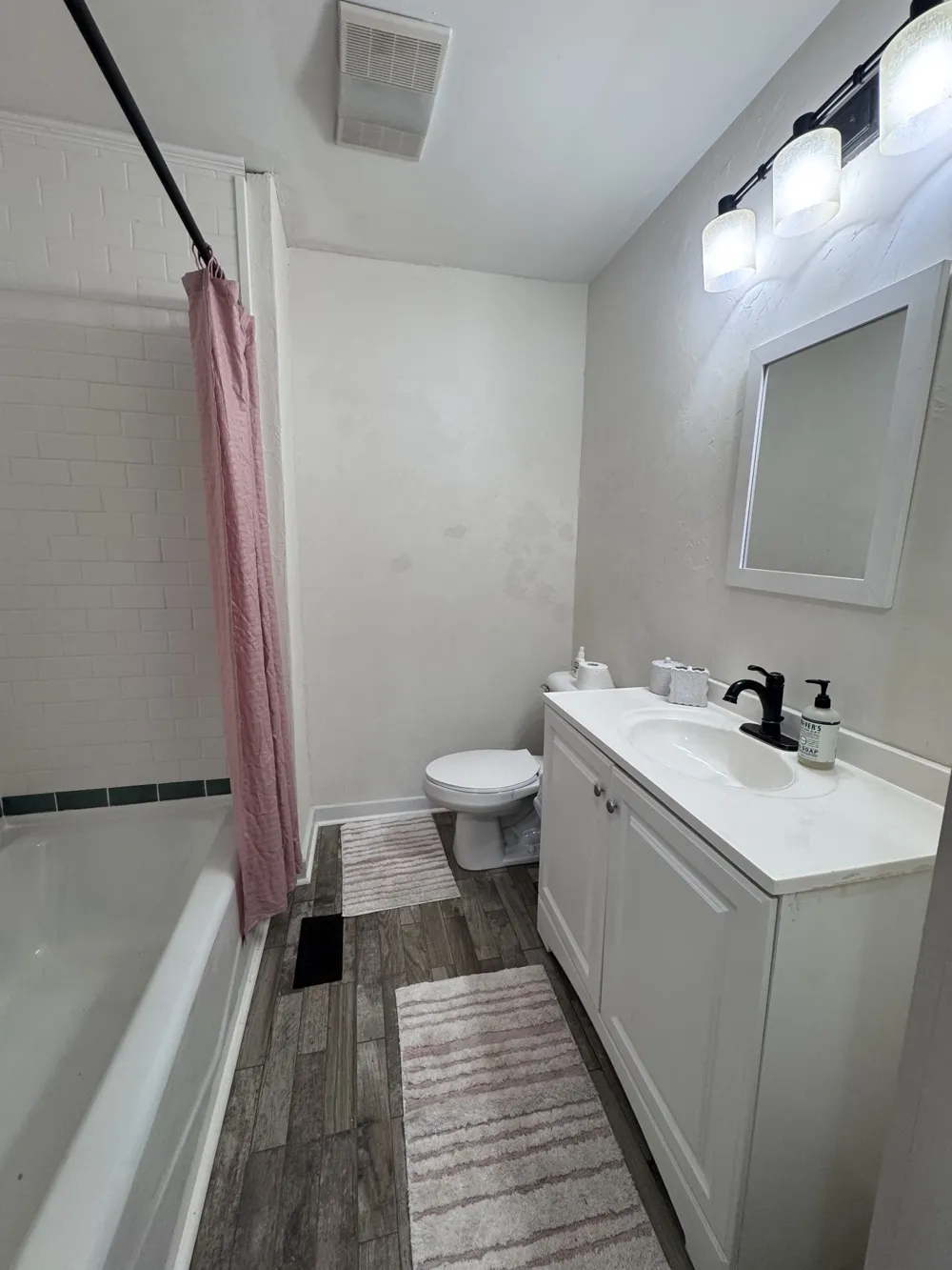 29 Hickman Hwy Hickman, TN 38567