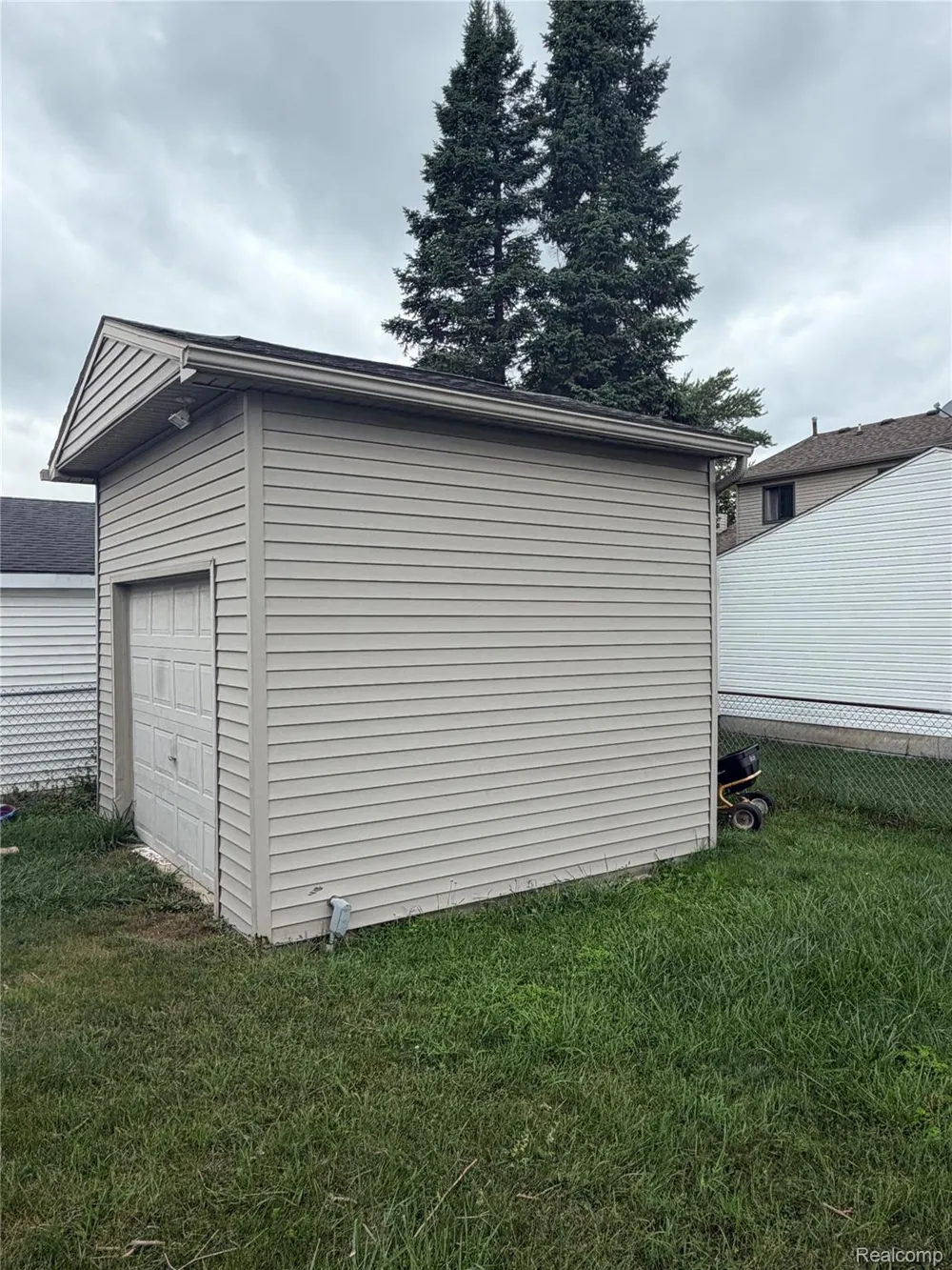 25032 Richard Street Taylor City, MI 48180