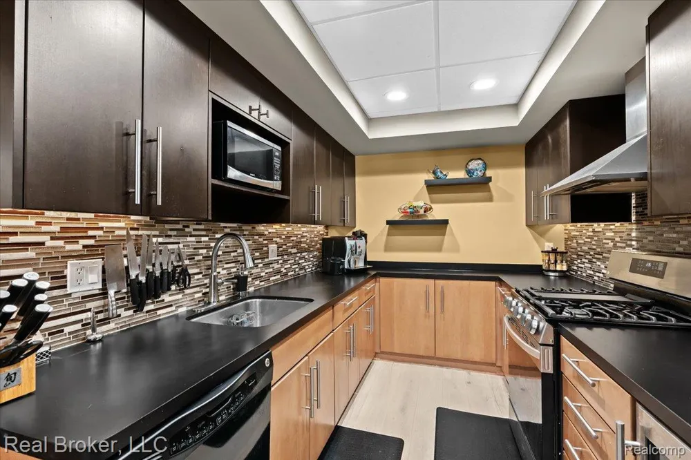 5392 Hidden Pines Drive Brighton City, MI 48116