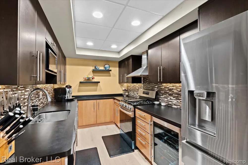 5392 Hidden Pines Drive Brighton City, MI 48116