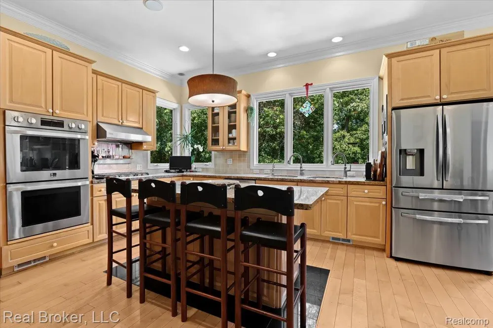 5392 Hidden Pines Drive Brighton City, MI 48116