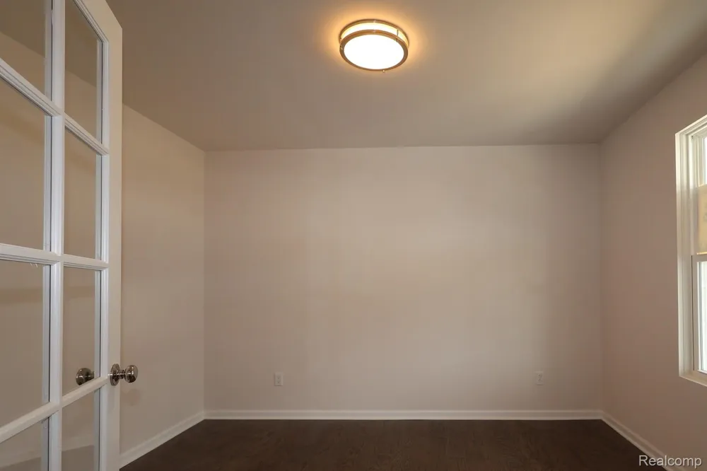 423 Hidden River W Holly Township, MI 48442