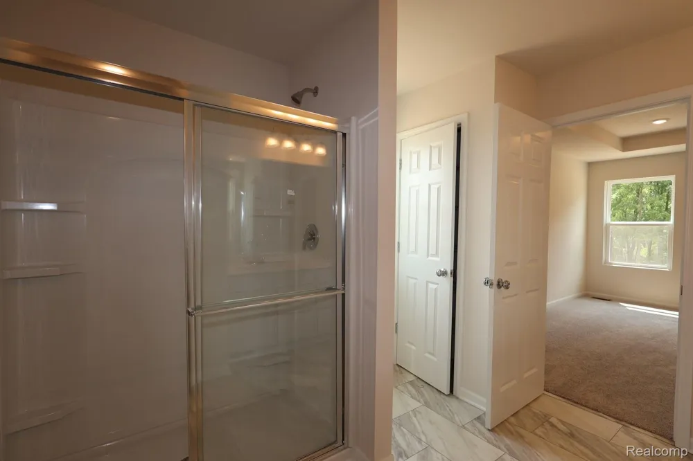 423 Hidden River W Holly Township, MI 48442