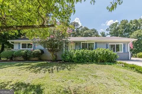 877 King DR SE