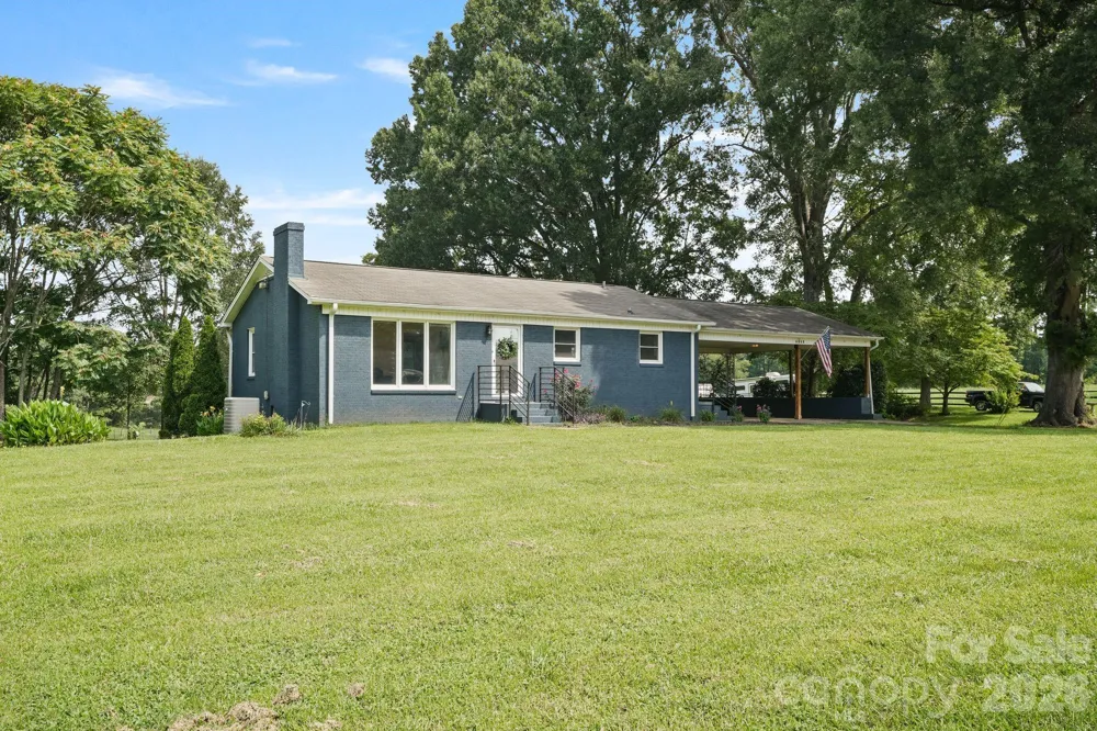 6268 Long Island Road Catawba, NC 28609