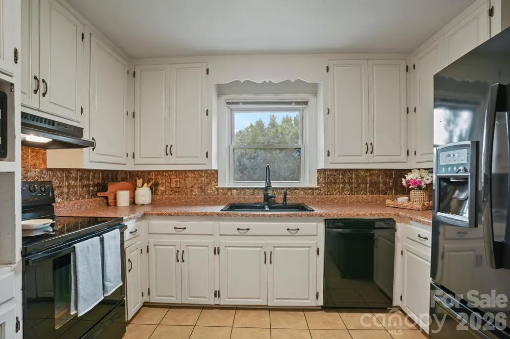 6268 Long Island Road Catawba, NC 28609