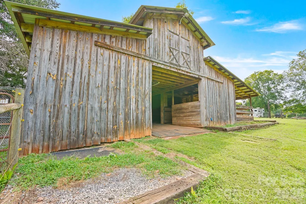 6268 Long Island Road Catawba, NC 28609