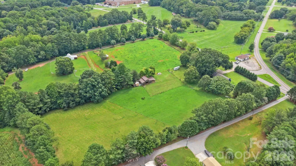 6268 Long Island Road Catawba, NC 28609