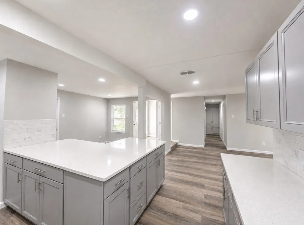 4142 Victoria Street Irving, TX 75062